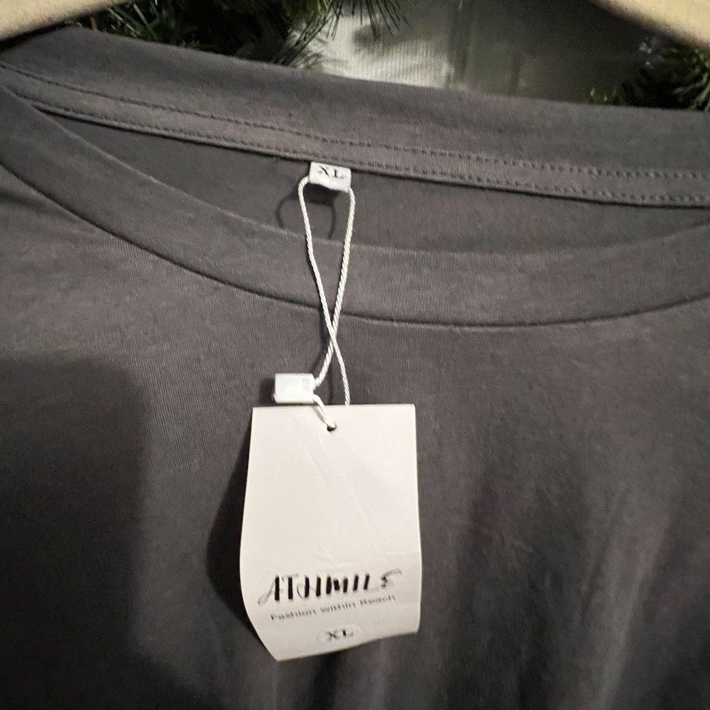 XL t shirt nwt - Picture 2 of 3
